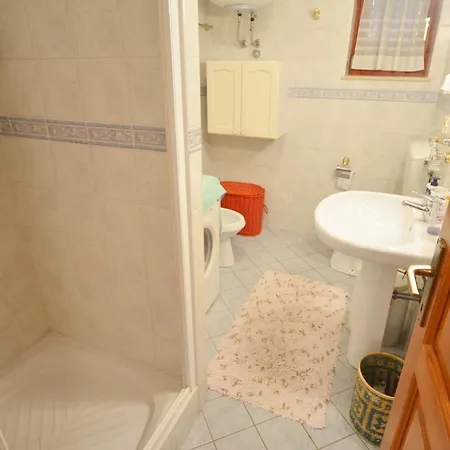 Two Bedroom With Balcony And Sea View * Rovinj